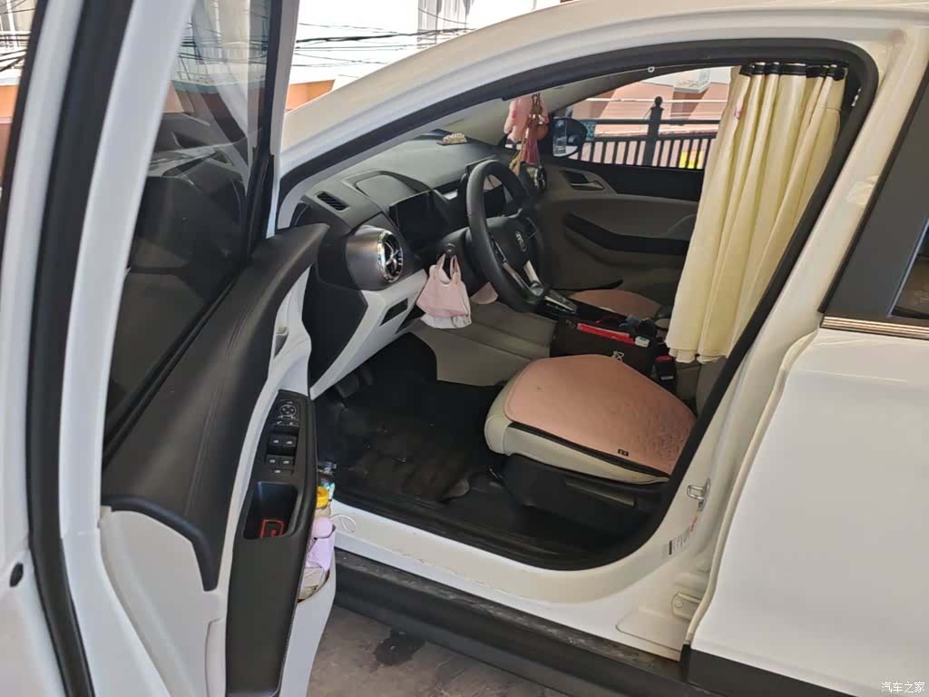 BYD Yuan, 2022 16