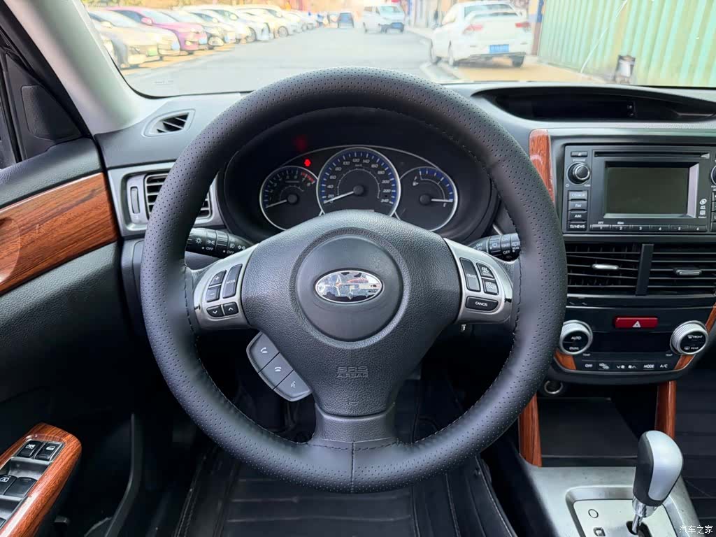 Subaru Forester, 2011 все фото