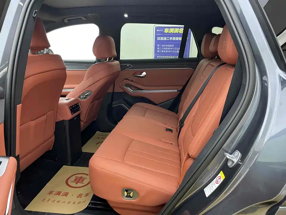 BYD Tang L