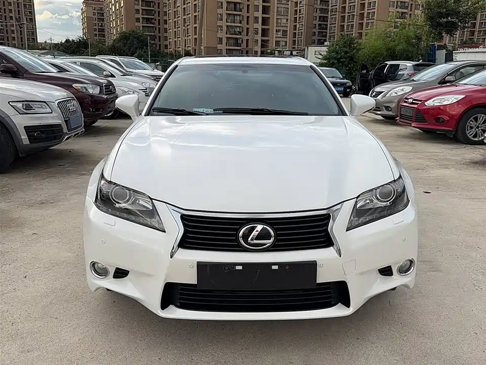 Lexus GS