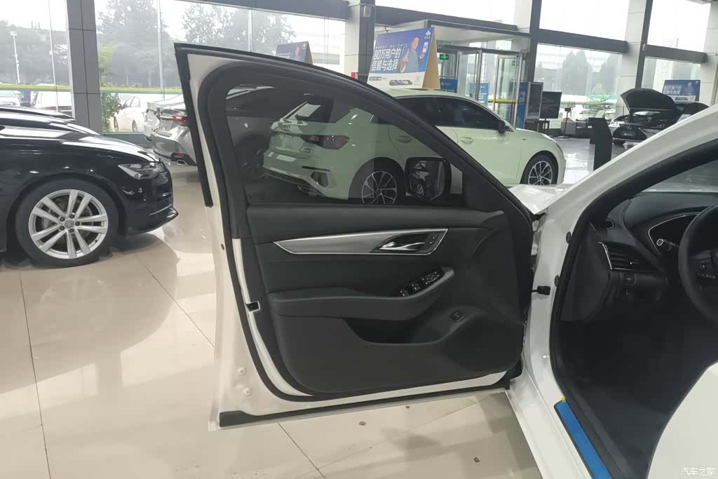 Cadillac CT5, 2022 7