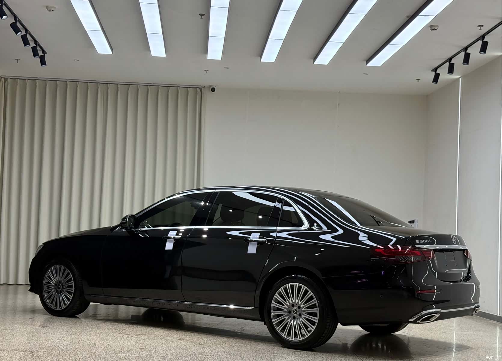 Mercedes-Benz E-Class, 2023 9