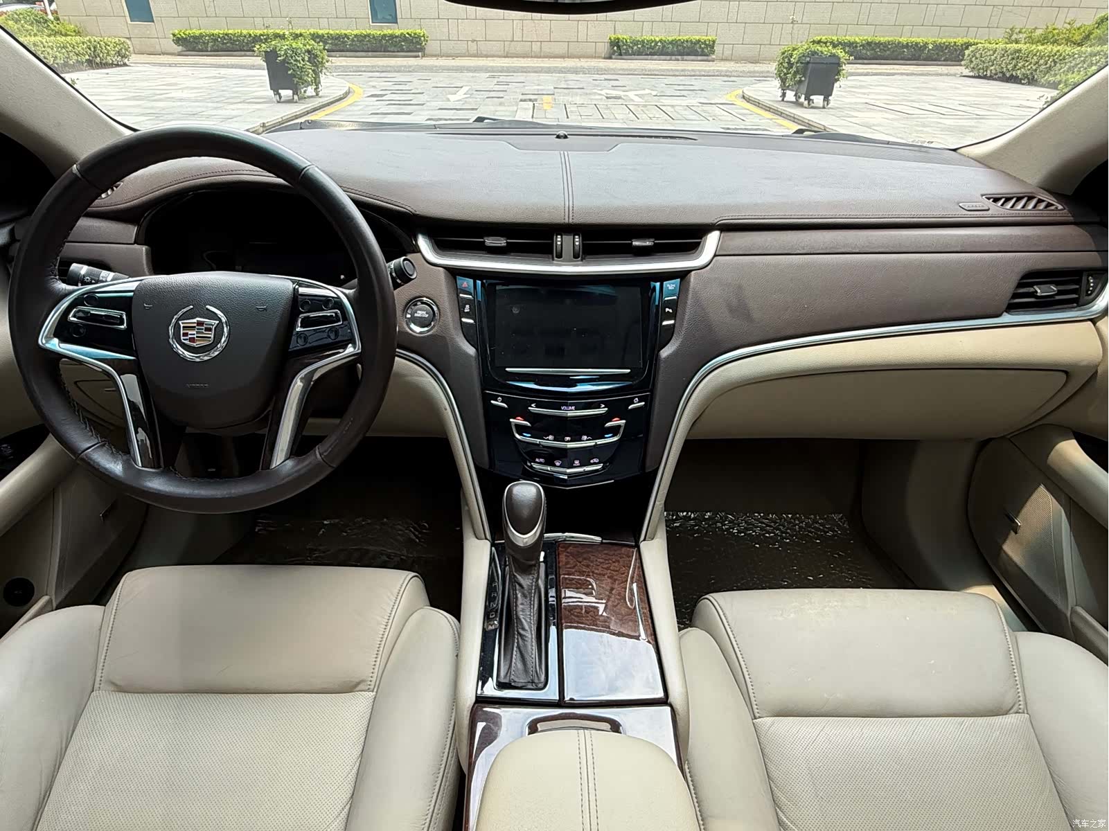 Cadillac XTS, 2013 9