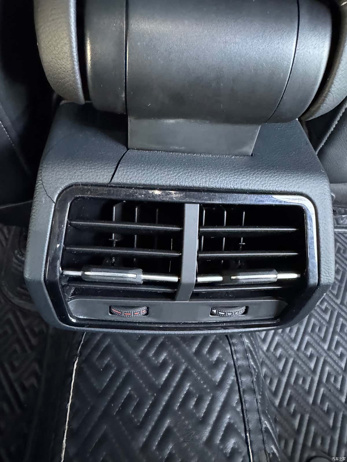 Audi Q3, 2023 10