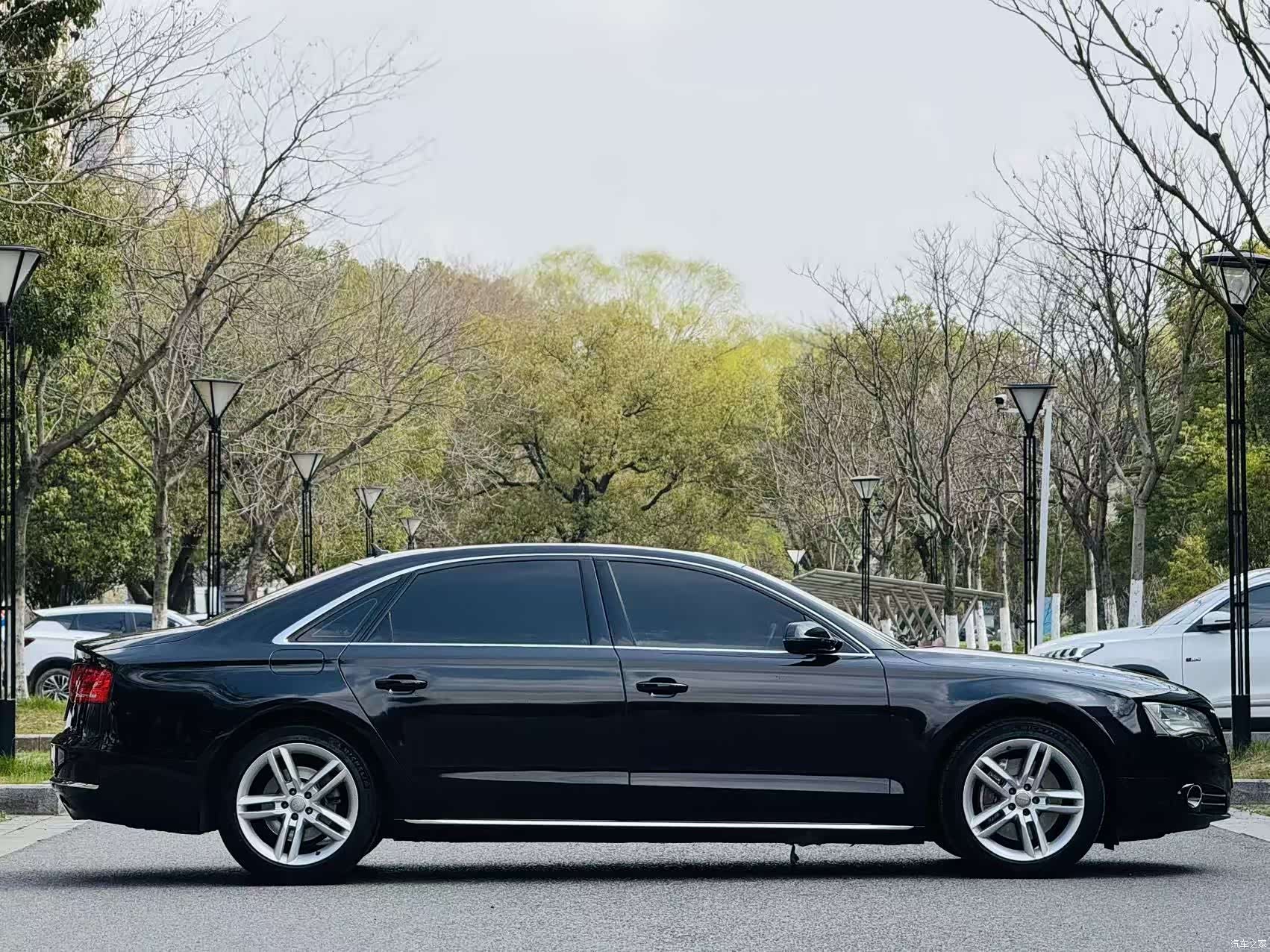Audi A8L, 2011 7