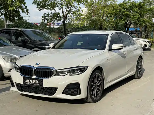 BMW 3 Series 2022 — купить из Китая под заказ