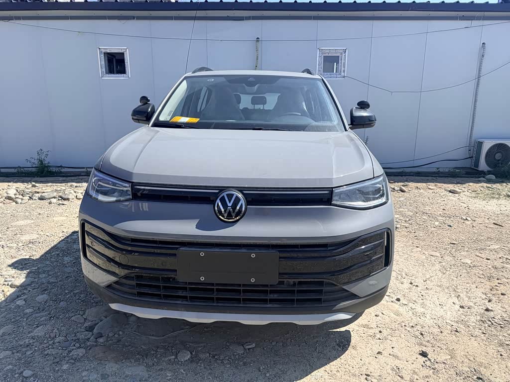 Volkswagen Tharu