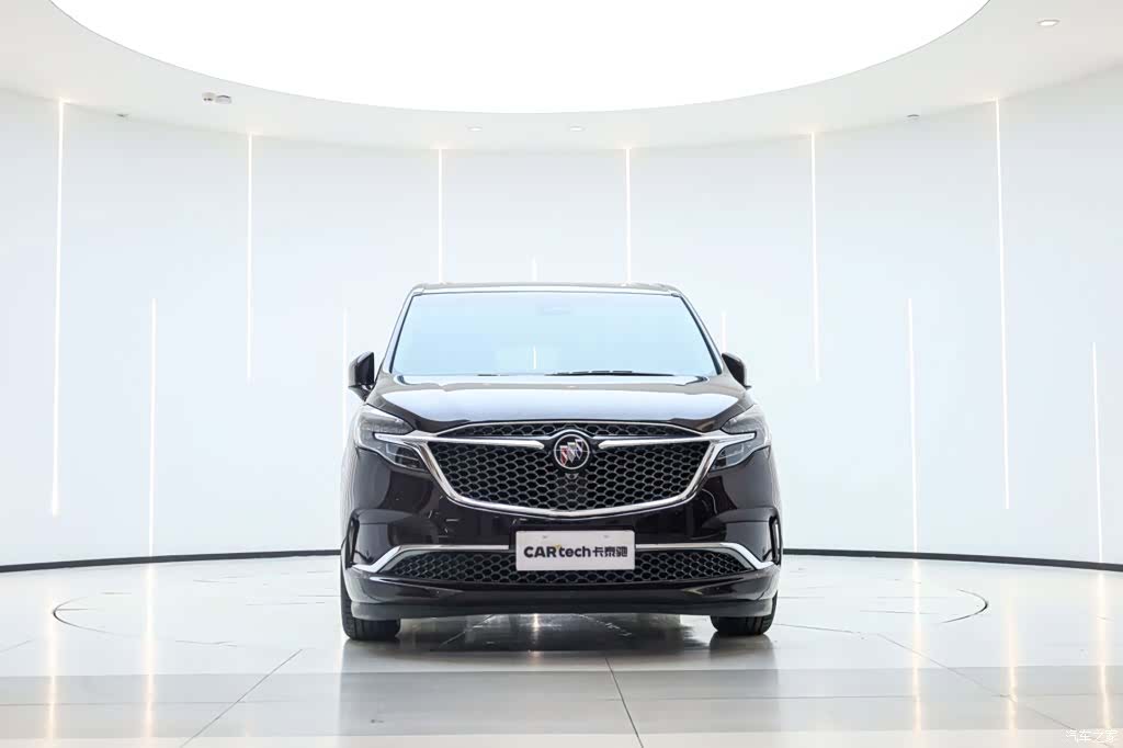 Buick GL8, 2022 3