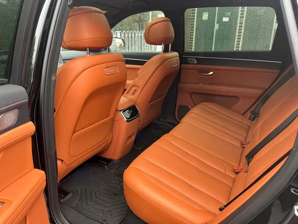 AITO Ask the world M7