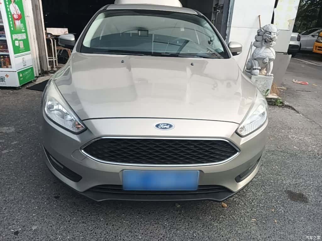 Ford Focus, 2015 3