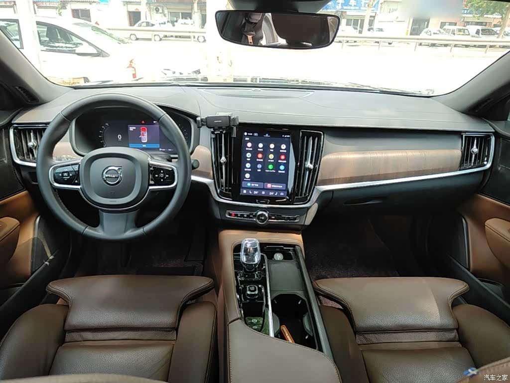 Volvo S90, 2023 10