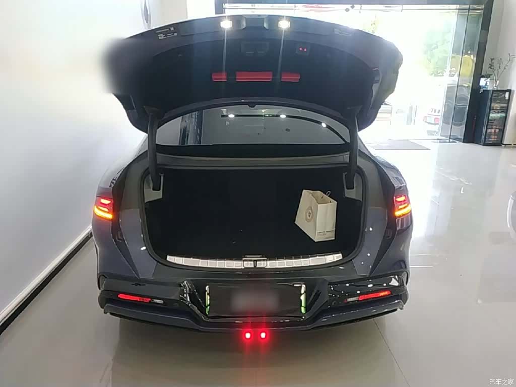 Denza Z9, 2025 19
