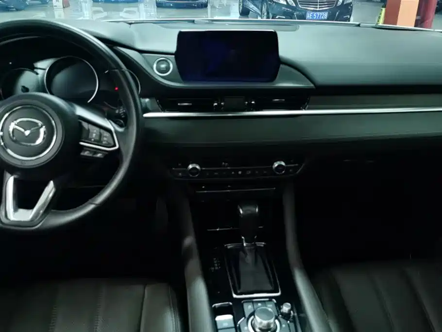 Mazda Atez
