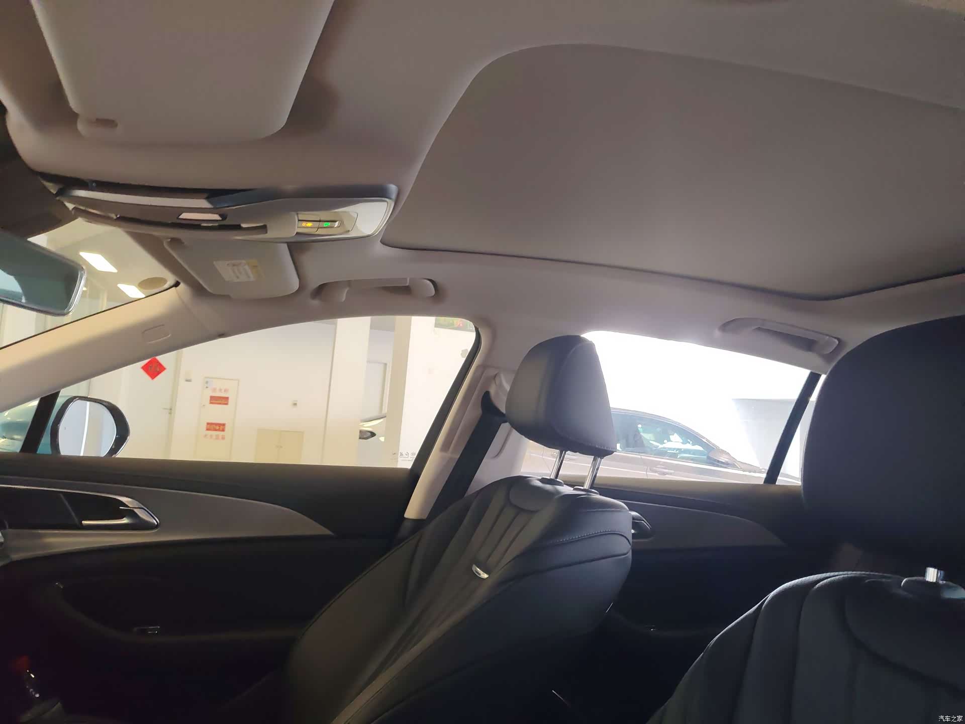 Hongqi H5, 2023 23