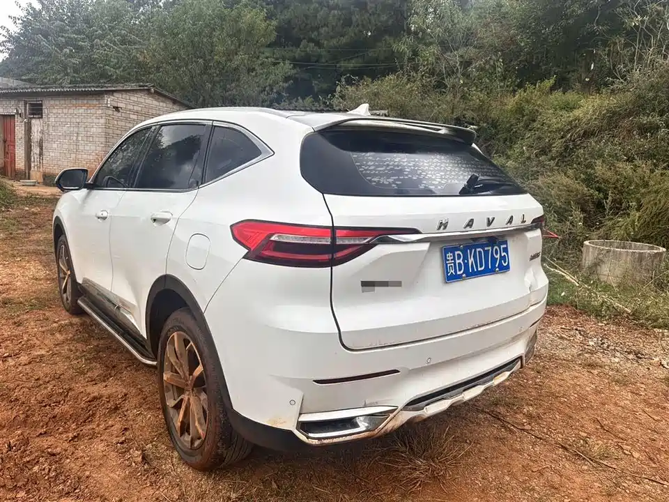 Haval F7