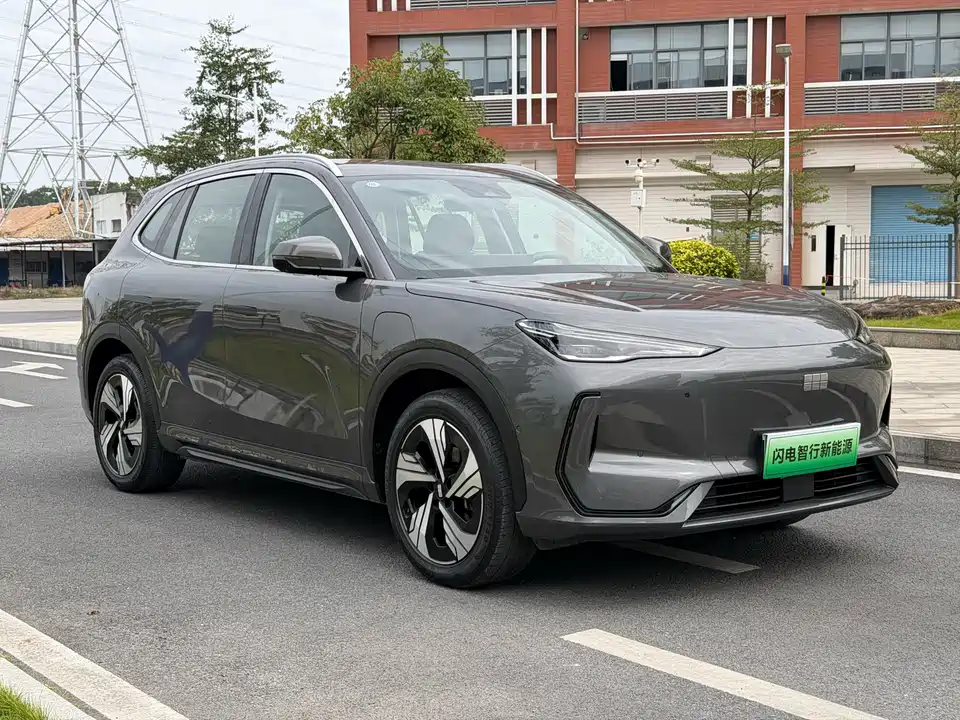 Geely Galaxy Galaxy E5