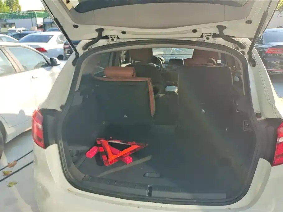 BMW 2 series station wagon