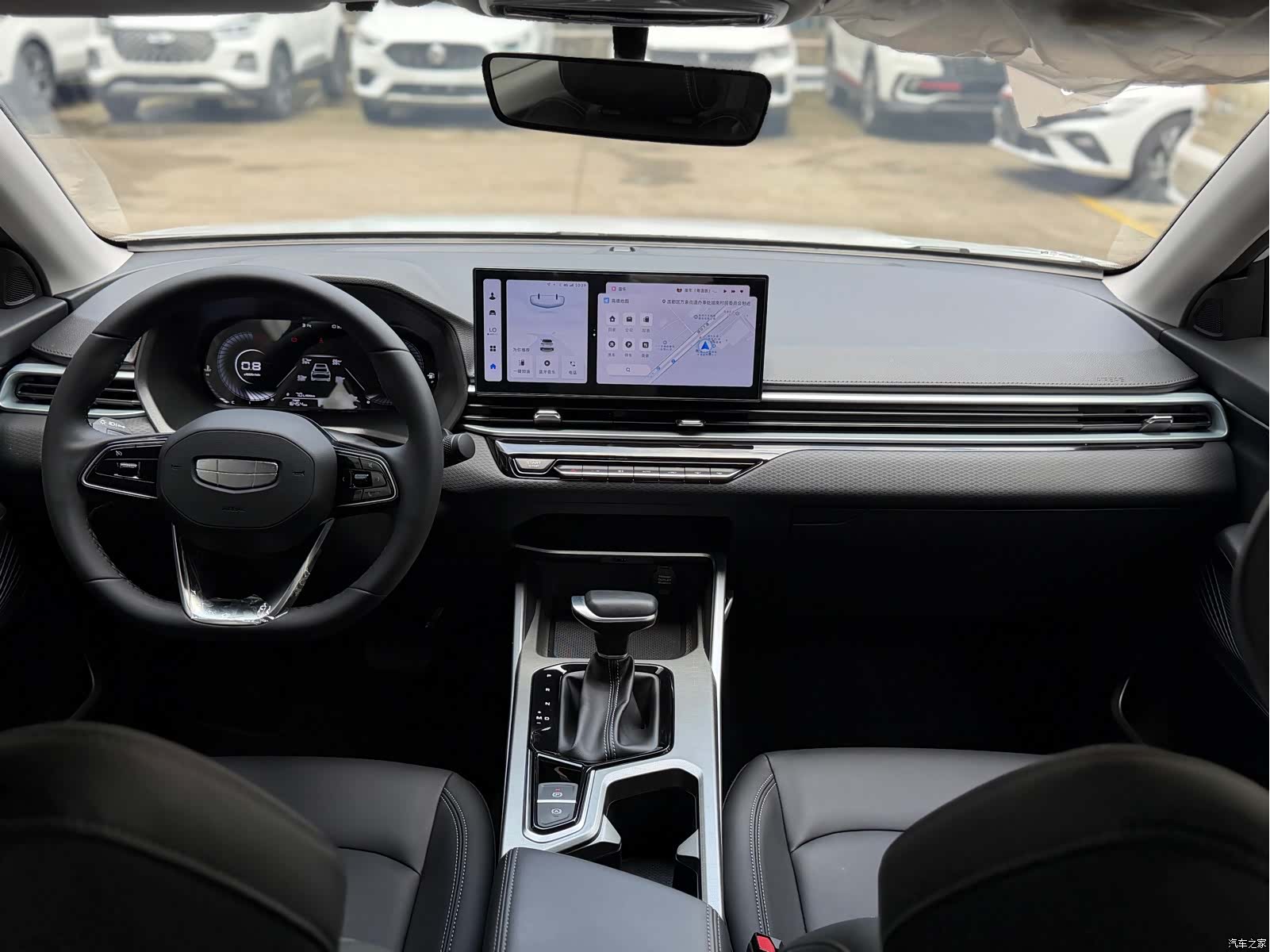Geely Emgrand, 2025 9