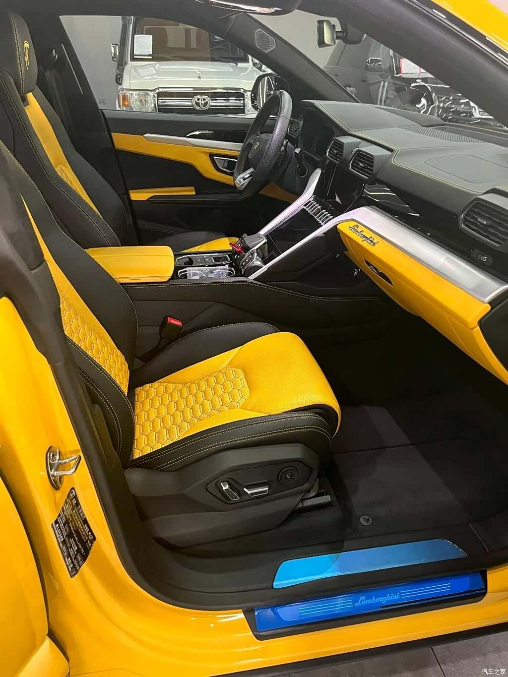 Lamborghini Urus, 2019 4