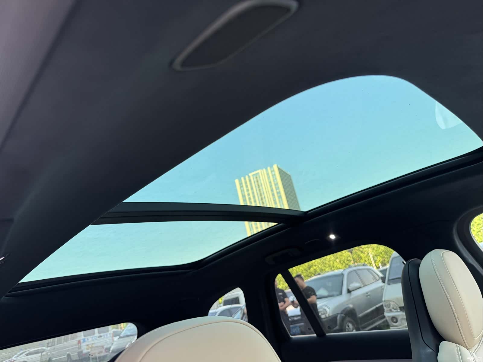 NIO ES6, 2024 10