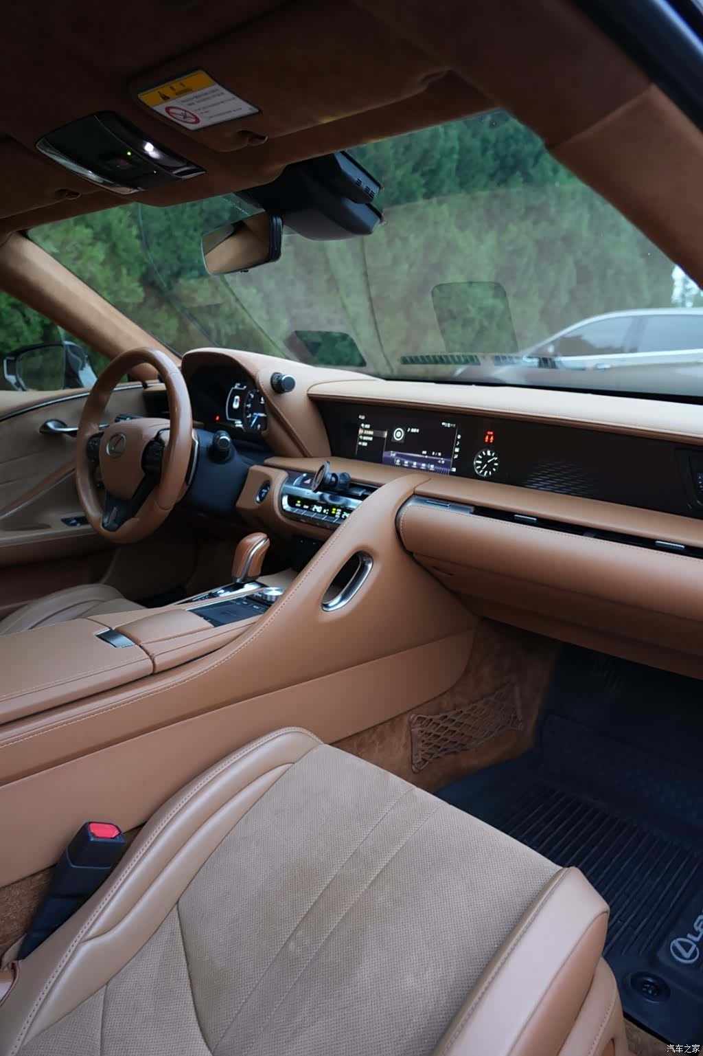 Lexus LC, 2018 15