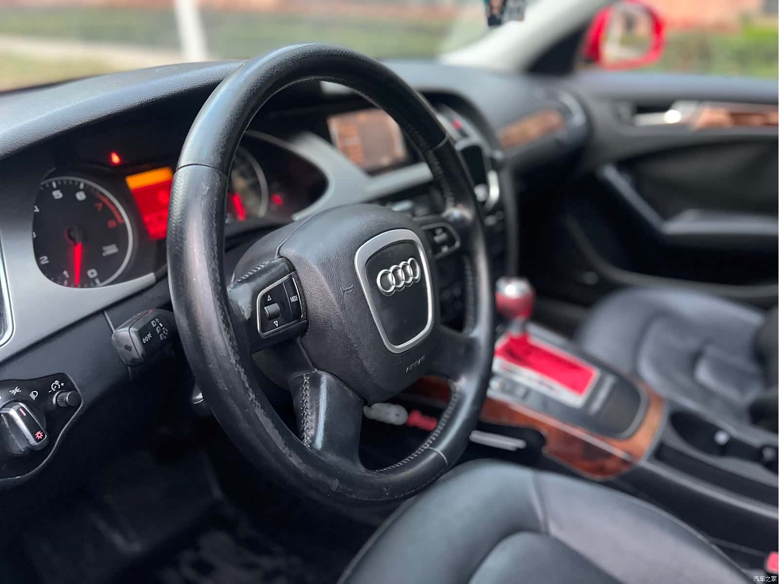 Audi A4L, 2012 11