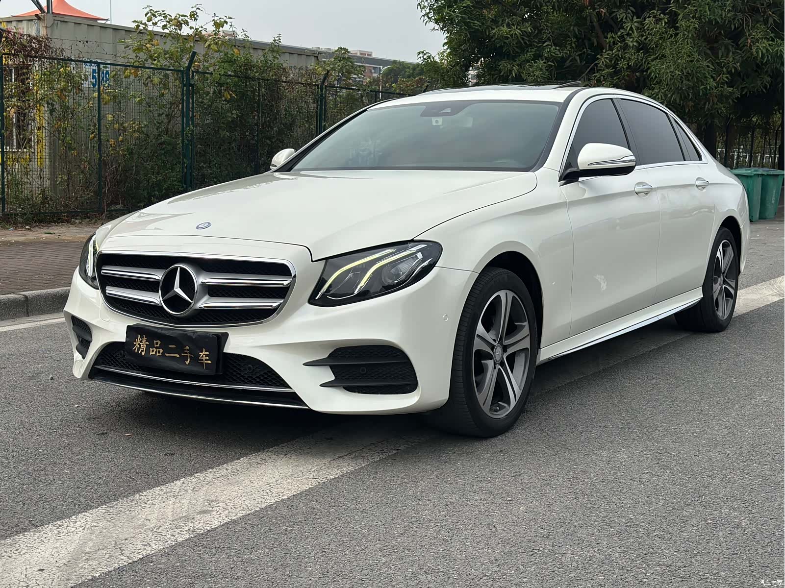 Mercedes-Benz E-Class, 2017 1