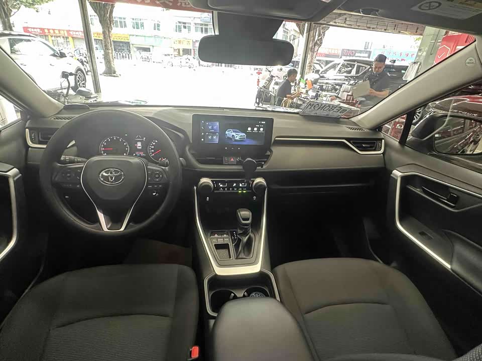 Toyota RAV4 Rongfang