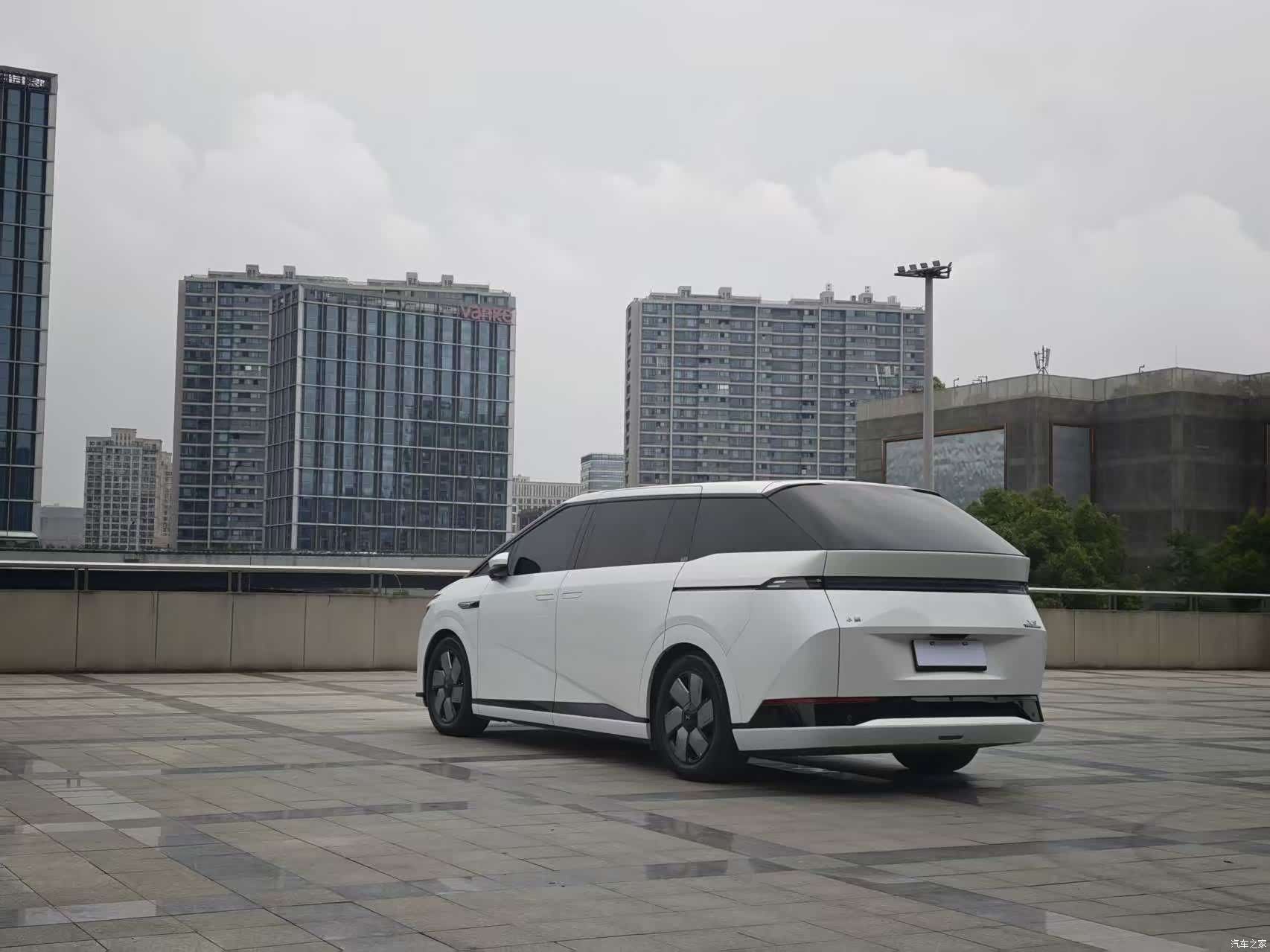 Xpeng X9, 2024 7