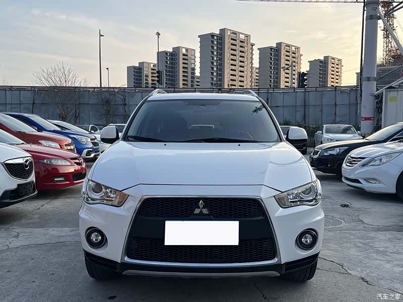 Mitsubishi Outlander, 2011 2