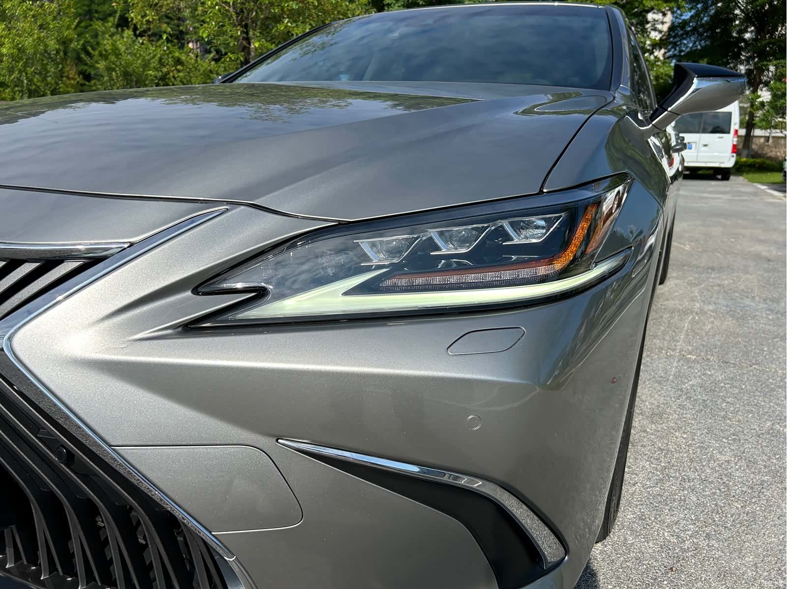 Lexus ES, 2021 4