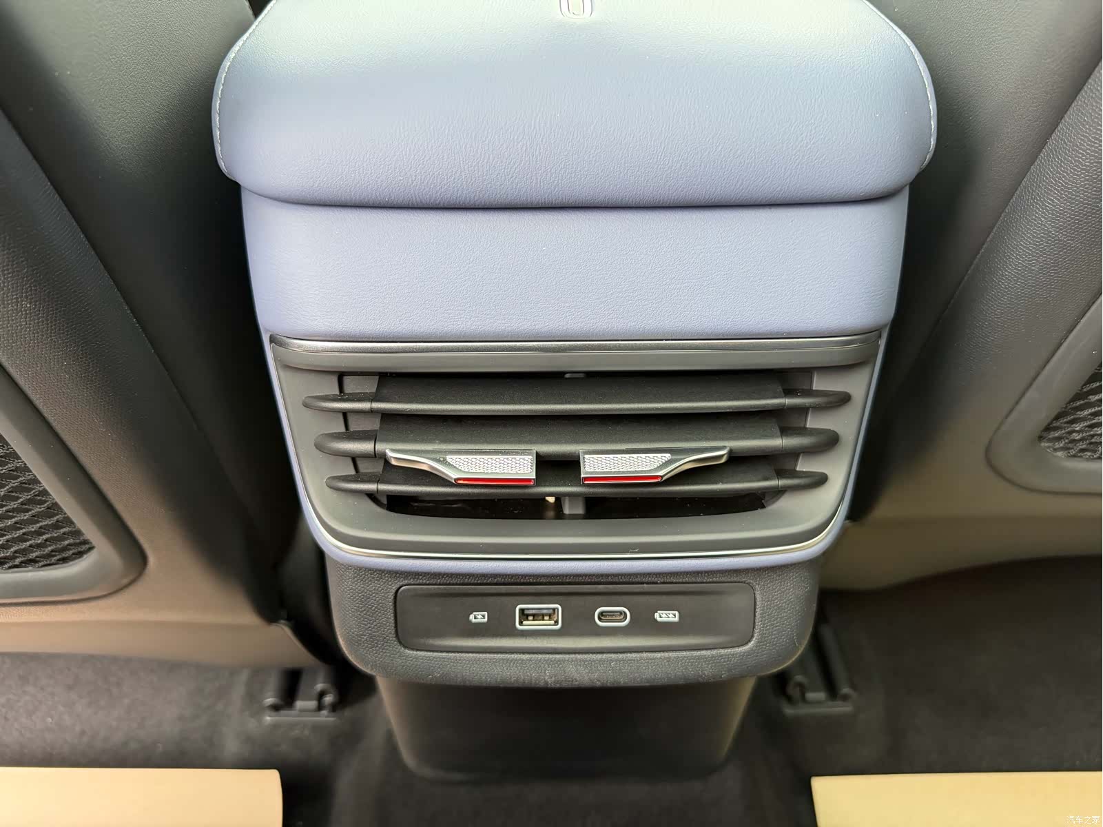 Hongqi HS3, 2023 16