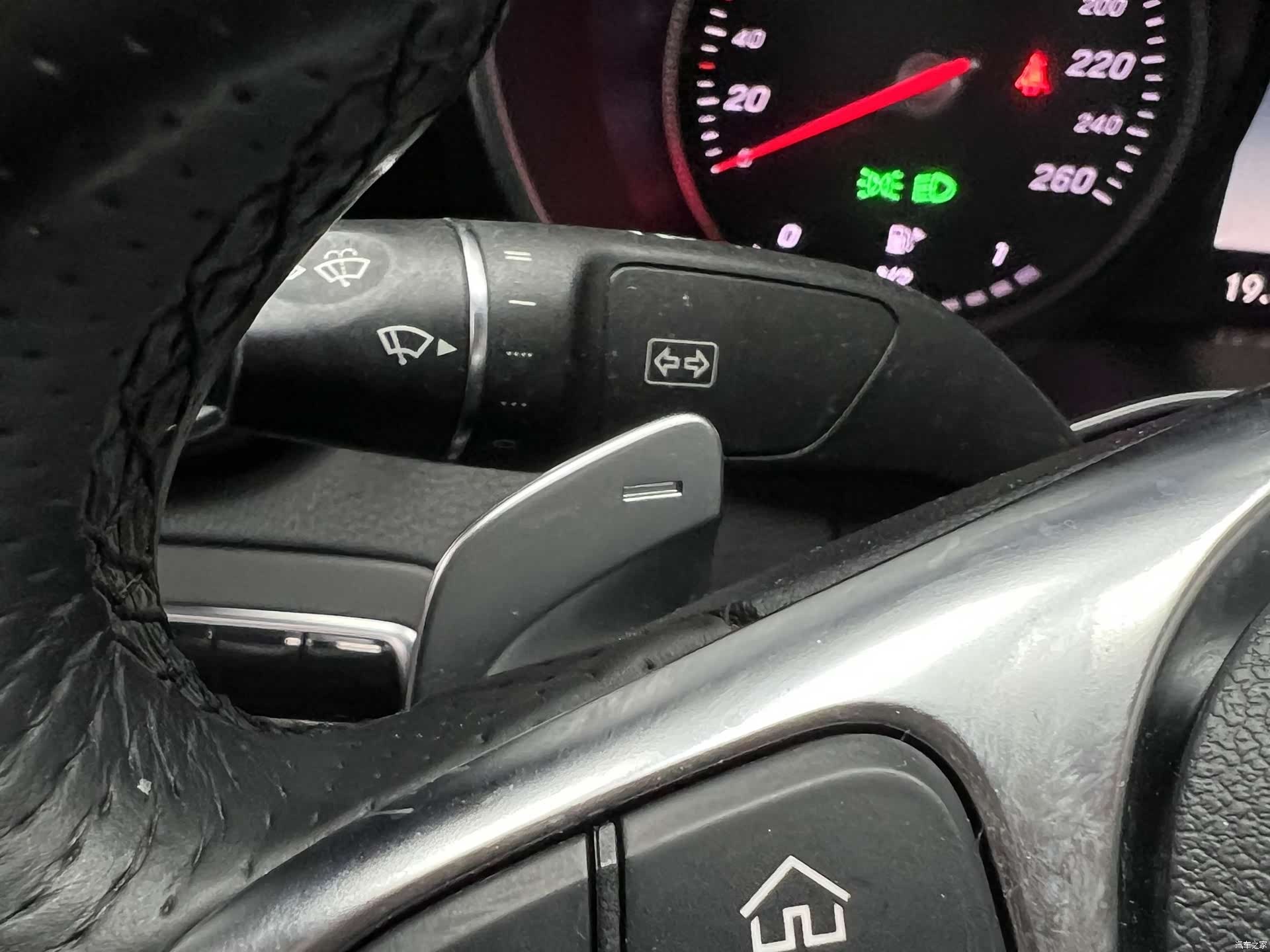 Mercedes-Benz C-Class, 2016 26
