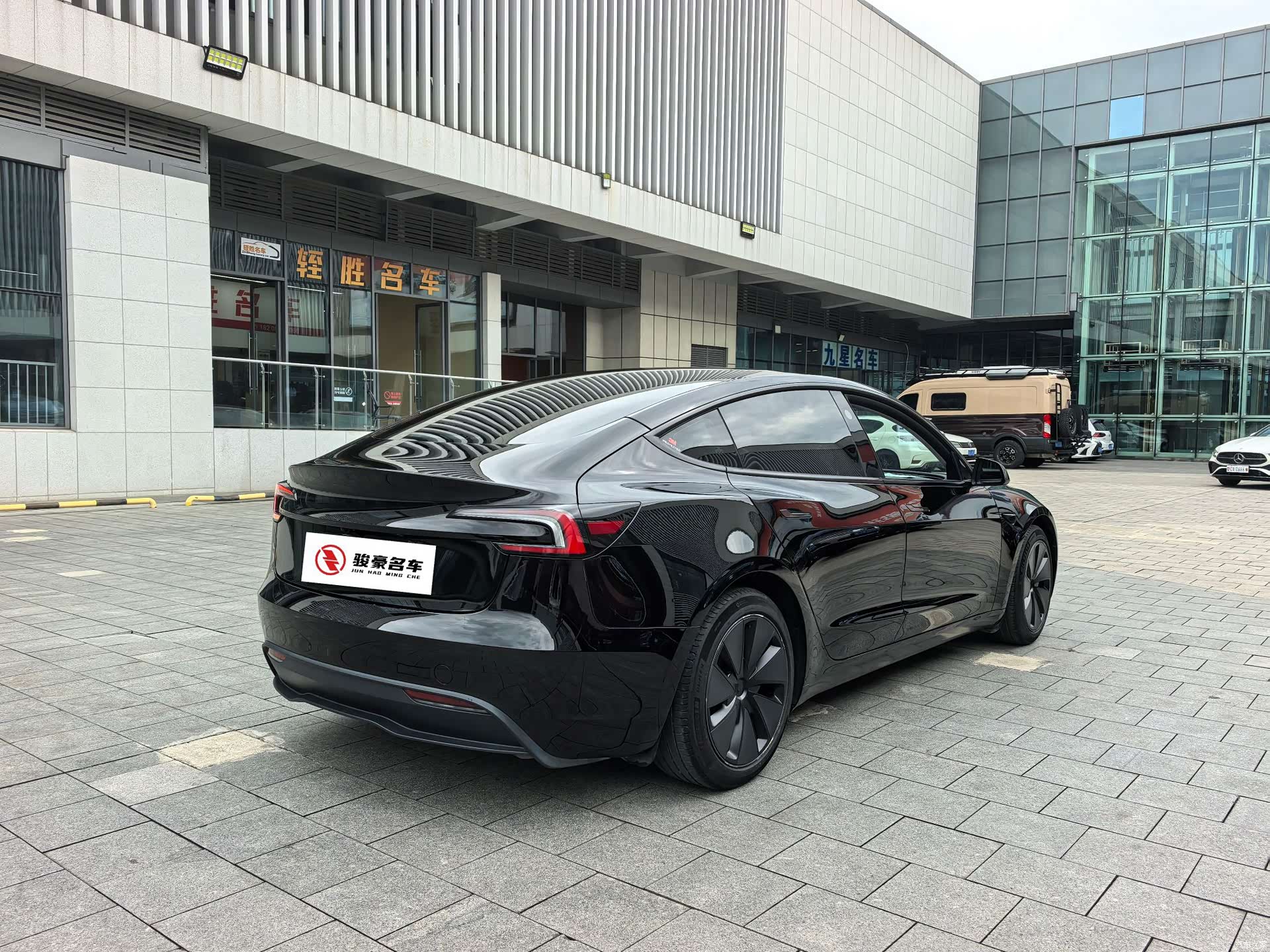 Tesla Model 3, 2024 21