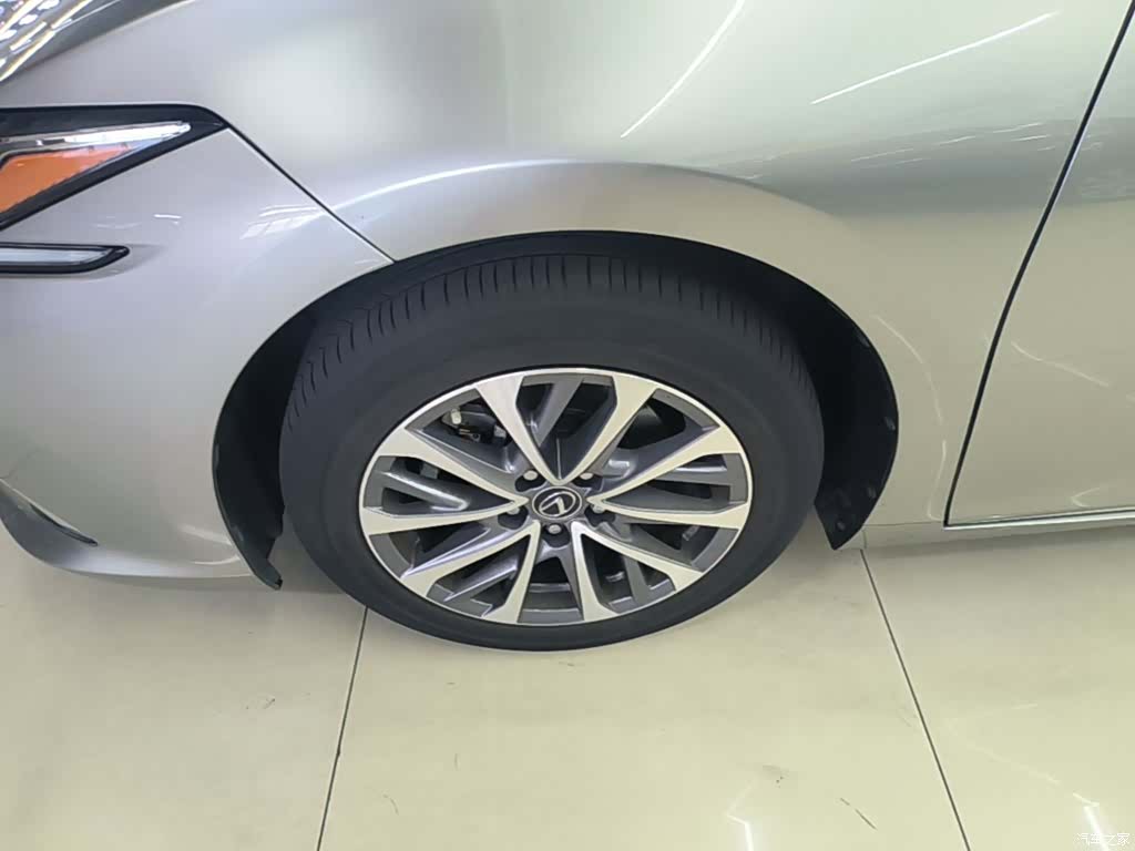 Lexus ES, 2024 23