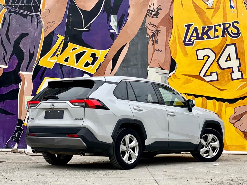Toyota RAV4 Rongfang