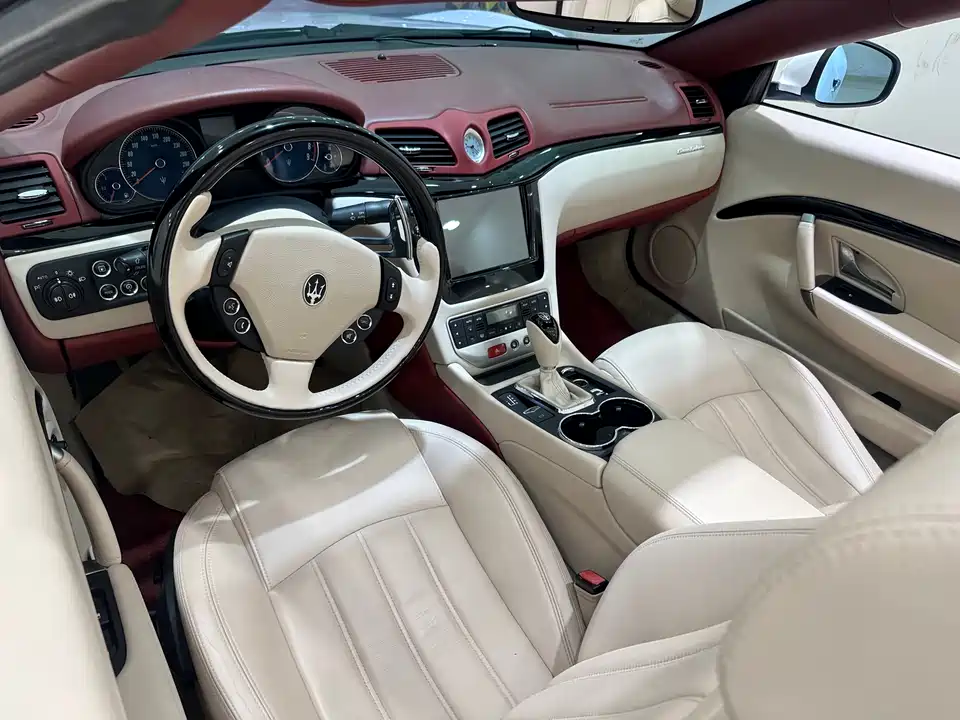 Maserati GranCabrio