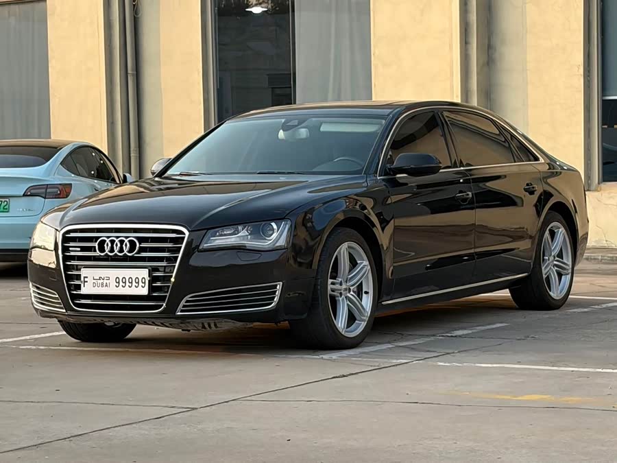Audi A8 2013, фото 1