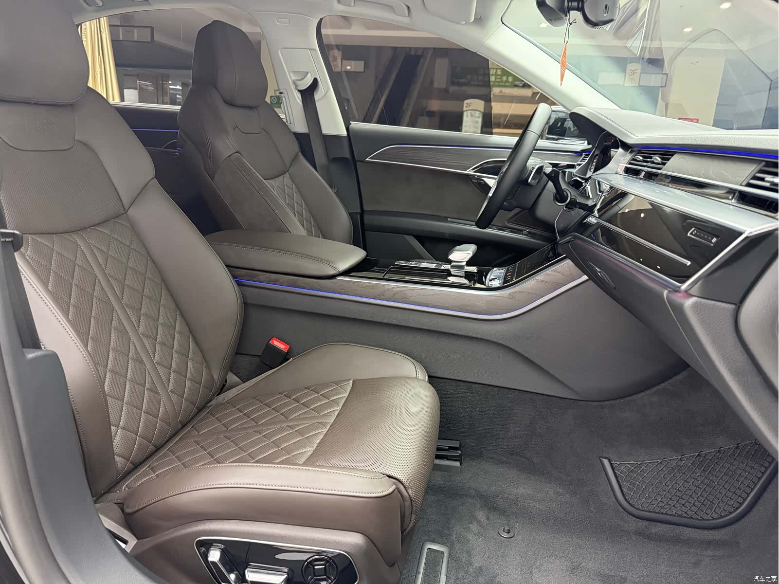 Audi A8L, 2022 16