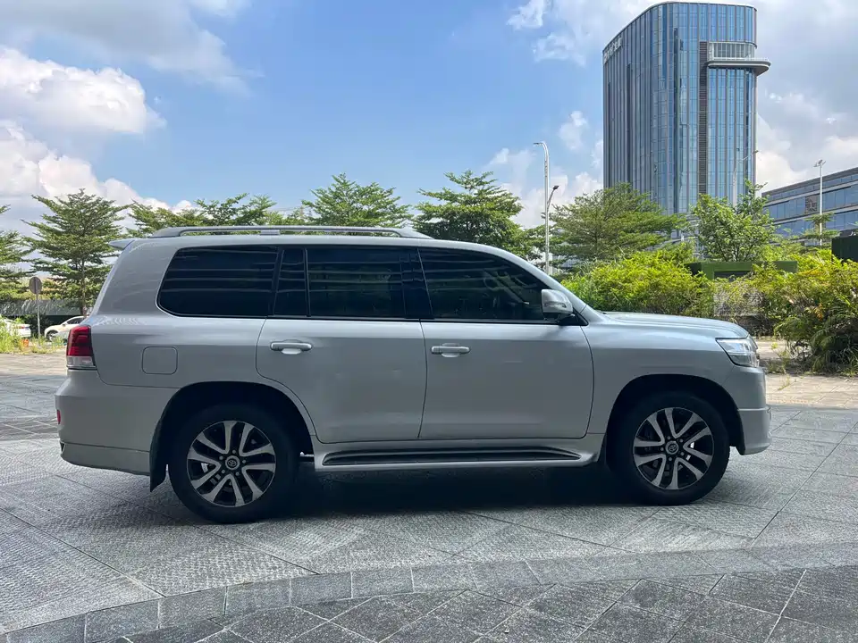 Toyota Land Cruiser Toyota Land Cruiser
