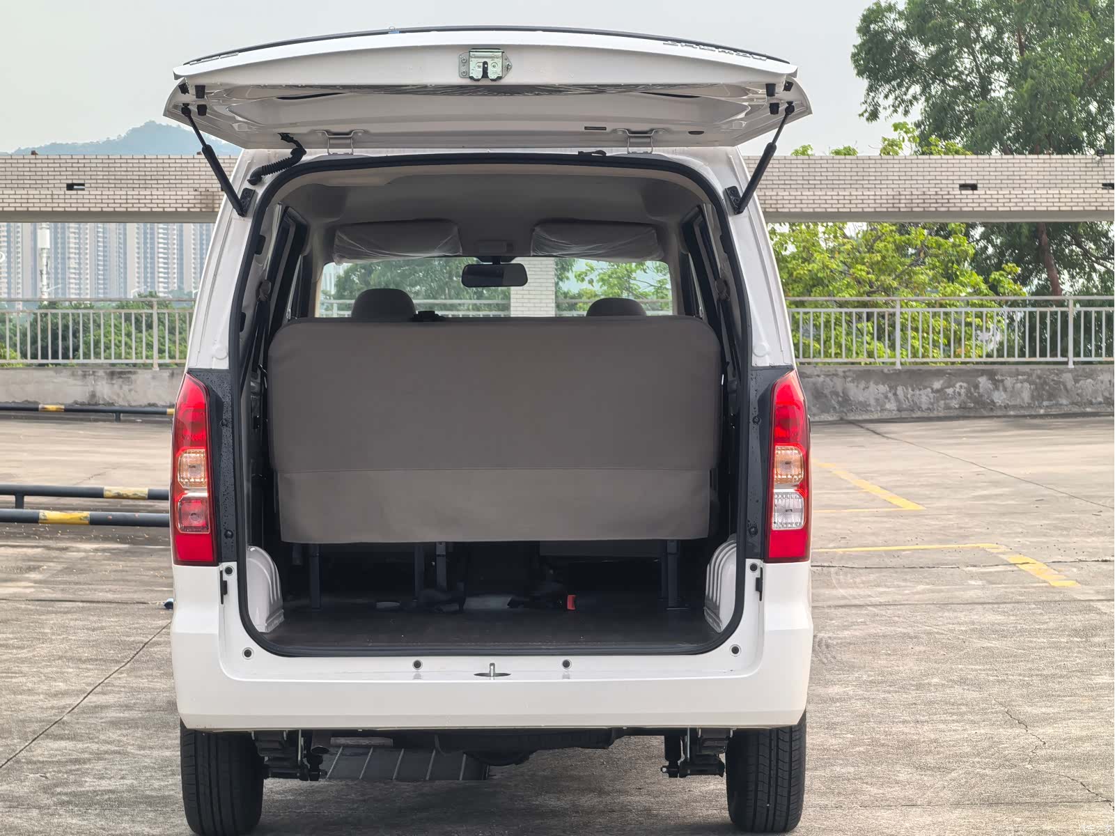 Wuling Hongguang, 2026 11