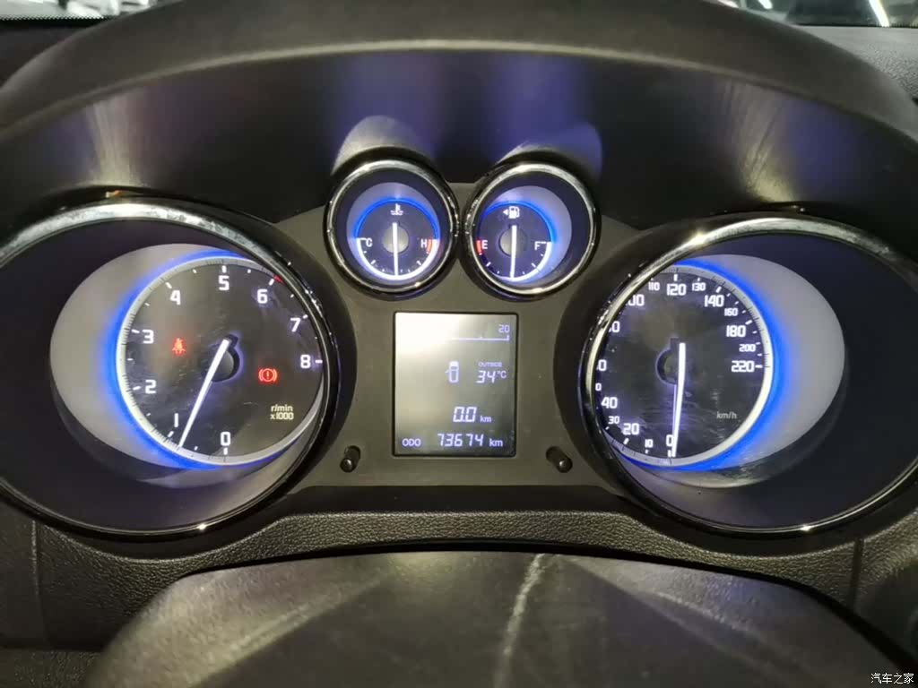 Changan CS35, 2016 12