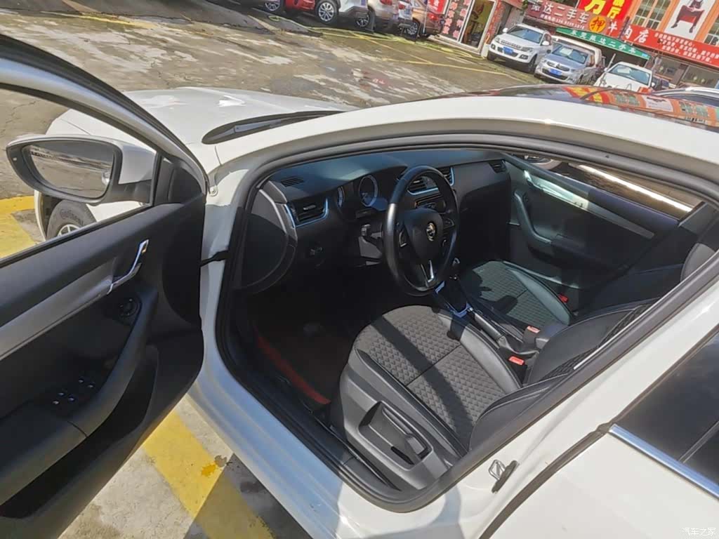 Skoda Octavia, 2017 16