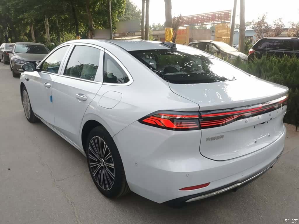 Geely A7, 2026 все фото