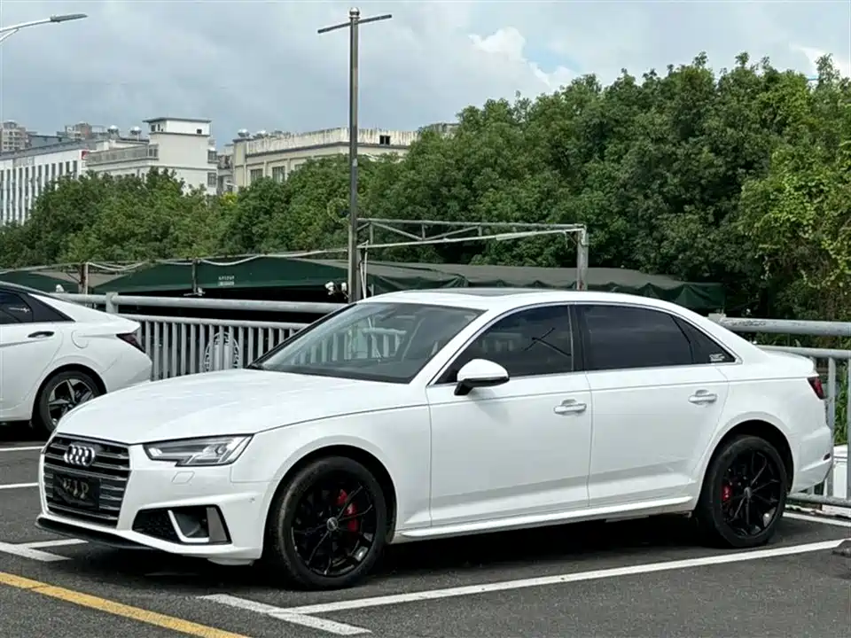 Audi A4L