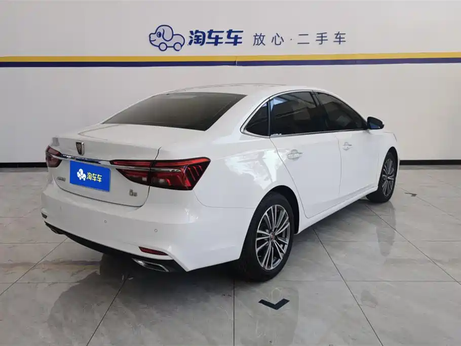 Roewe i6