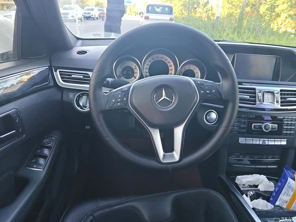 Mercedes-Benz E-Class, 2015 3
