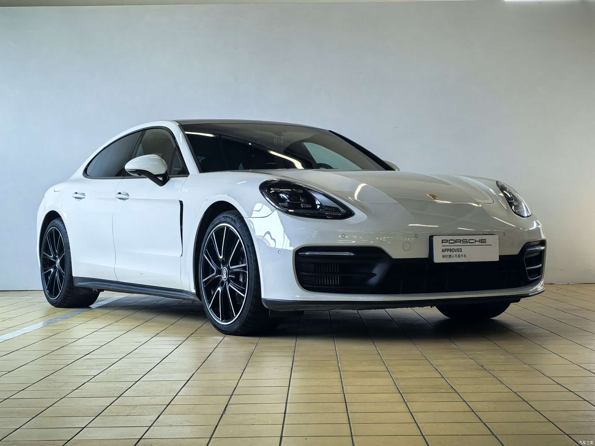 Porsche Panamera, 2023 2