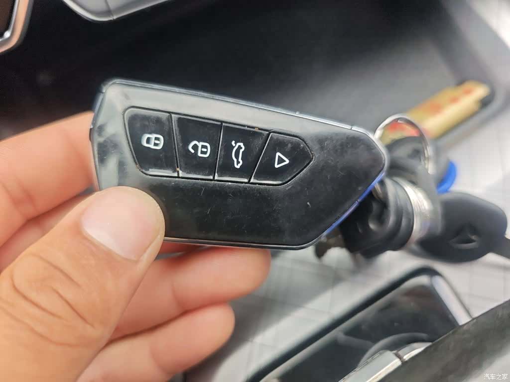 Geely Preface, 2022 12