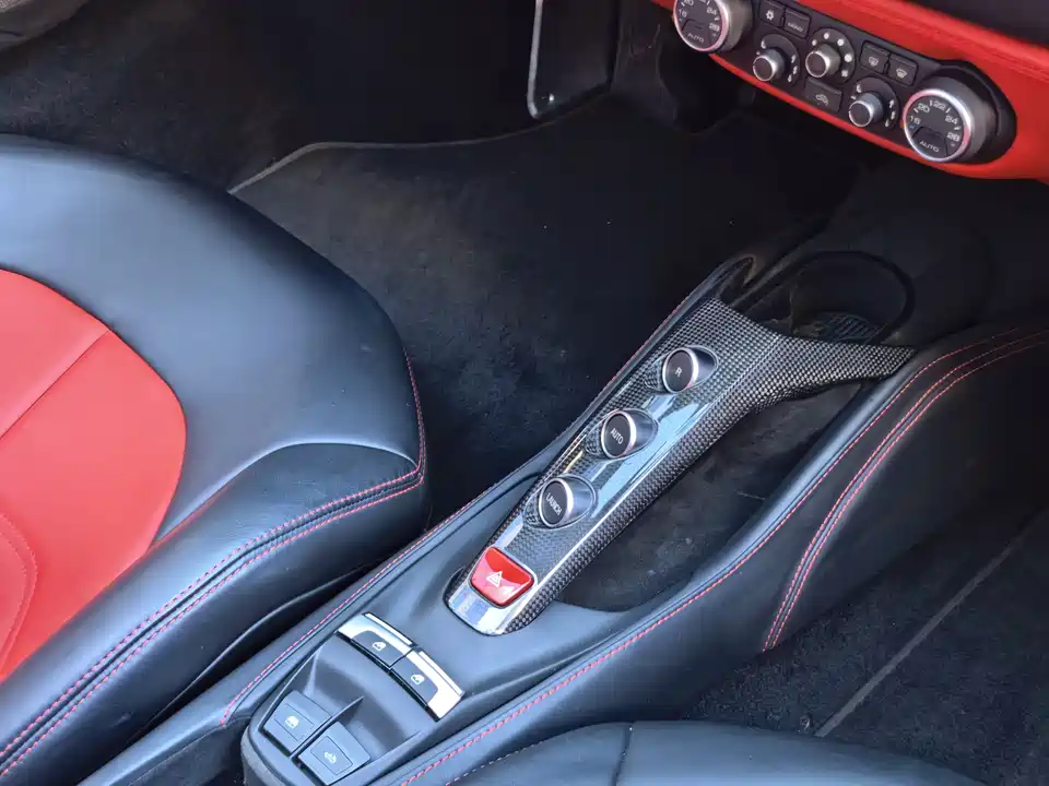 Ferrari 488